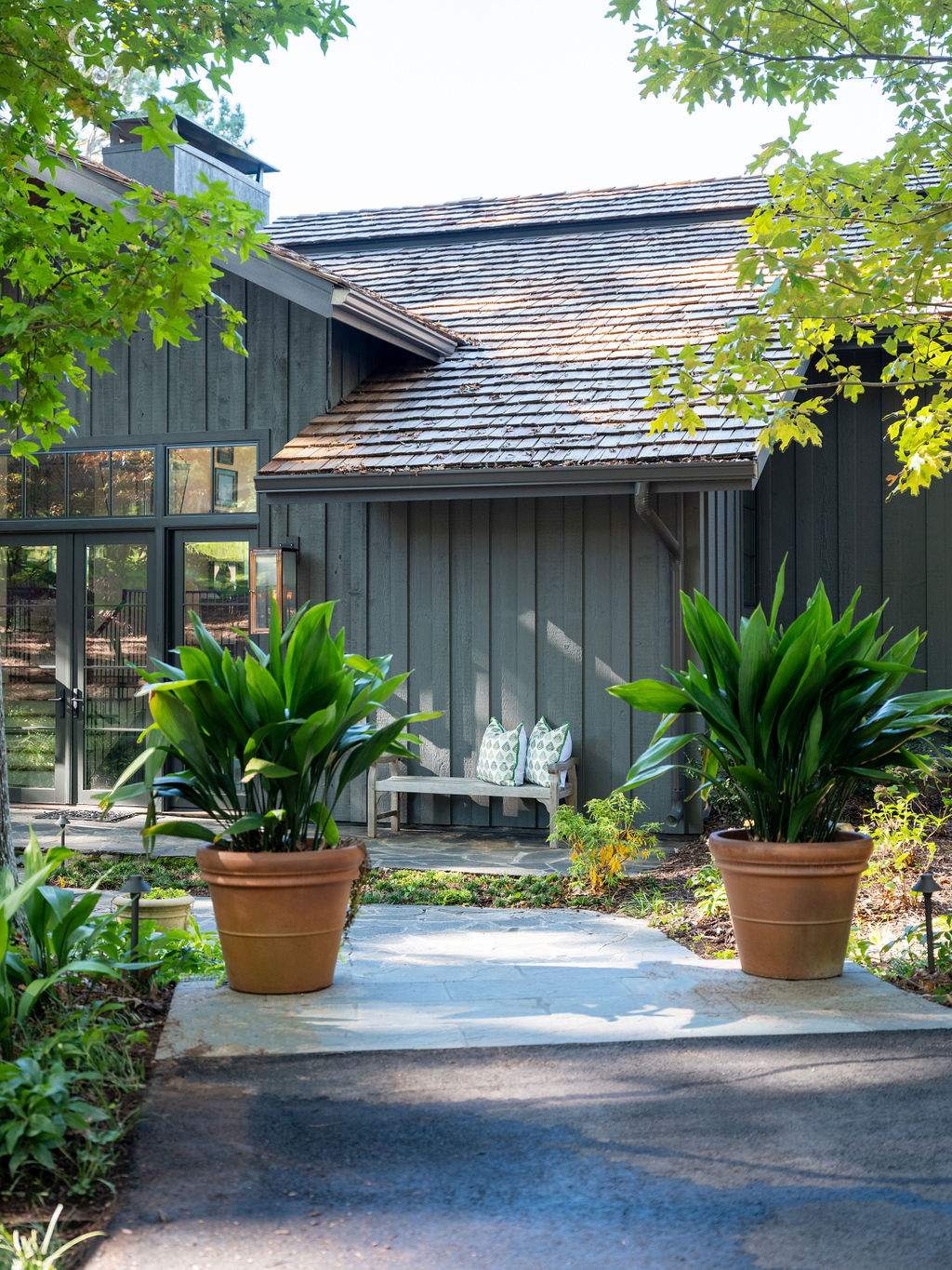 Outdoor entryway with two planters